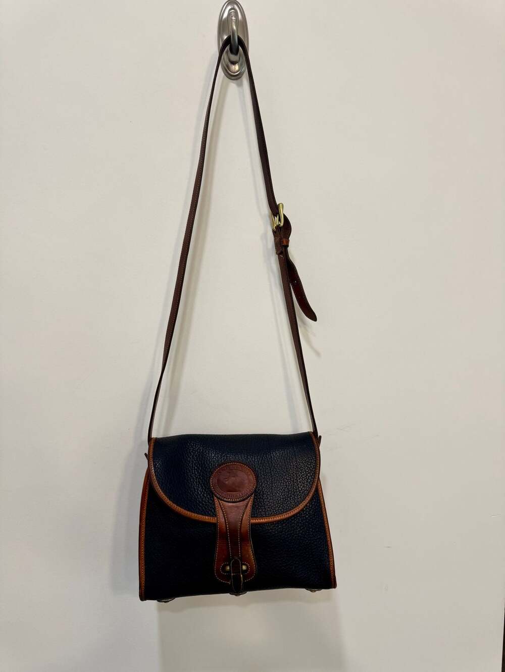 Vintage Dooney & Bourke AWL Navy & British Tan Leather Flap Crossbody USA
